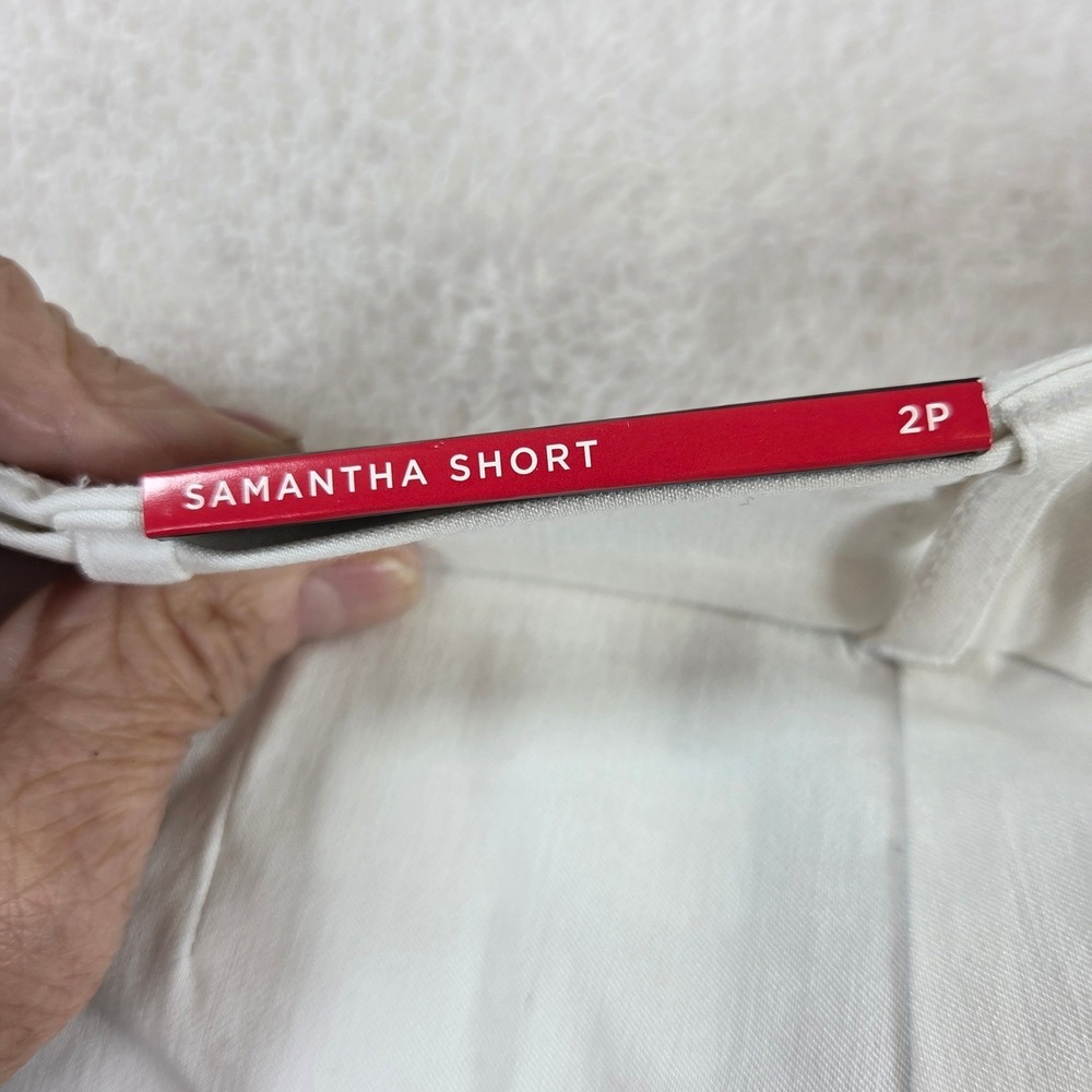 Attyre Petite Samantha Shorts White Bermuda Belted Stretch 122J181 Womens 2P NEW - Picture 5 of 6